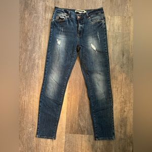 Noisy May Distressed Denim